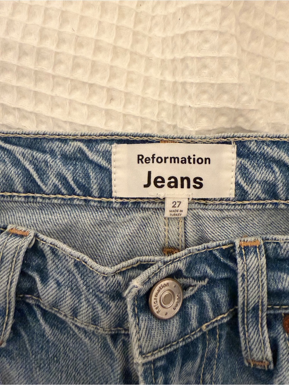 Reformation Straight Leg Jeans in Light Blue Wash - Picture 4 of 4